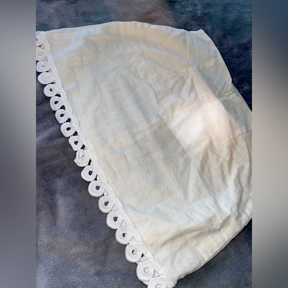 Mini white detailed skirt